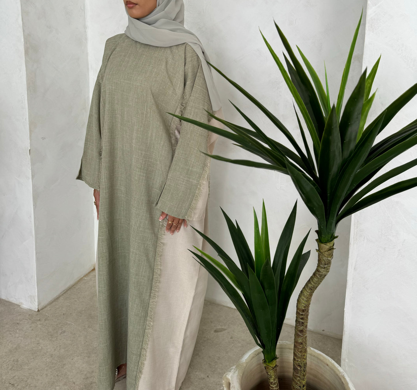 Pistachio Sage & Cream Closed abaya