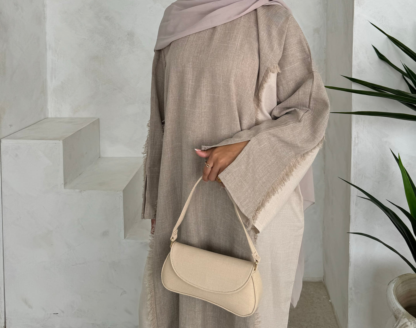 Pearly Sand Closed Abaya